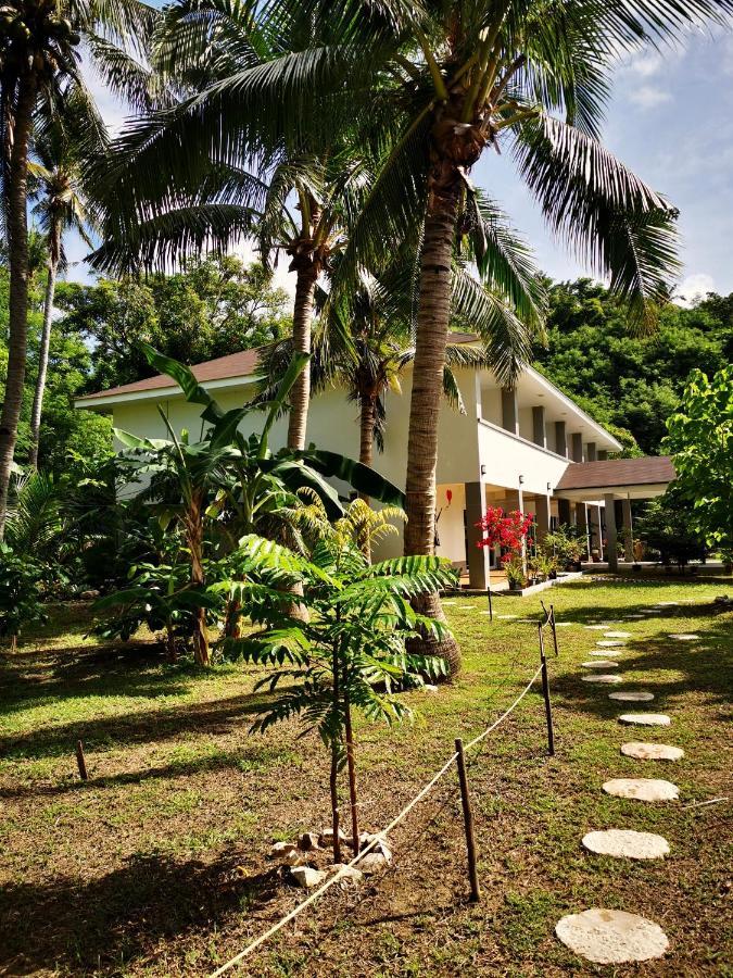 Sunset Cove Beach & Dive Resort Romblon Экстерьер фото